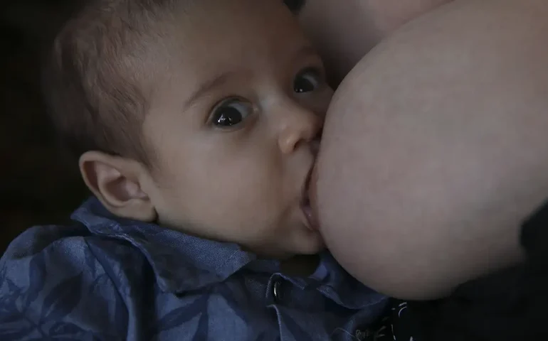 STJ: relator vota para que tempo de amamentação reduza pena de presas