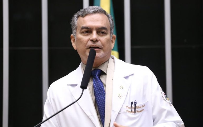 Comissão aprova regras para atendimento de pessoas com transtorno mental em urgências