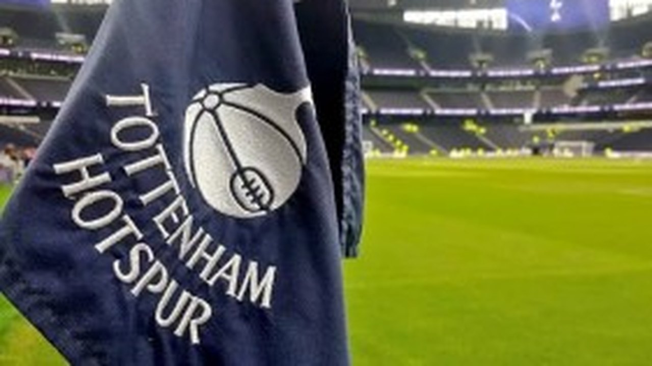Após 1.197 testes, um jogador do Tottenham é diagnosticado com a covid-19