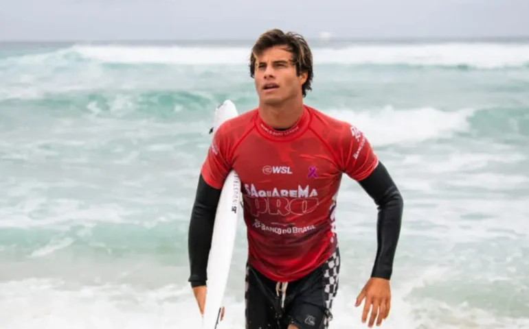 Mateus Herdy conquista vaga e Brasil terá dez surfistas no Circuito Mundial de Surfe