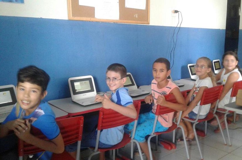 Alunos da rede municipal de Anadia iniciam aulas de informática