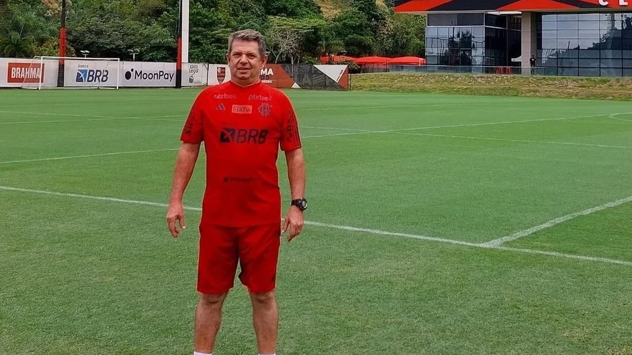 Árbitro relata ameaça de massagista do Flamengo durante intervalo contra o Palmeiras