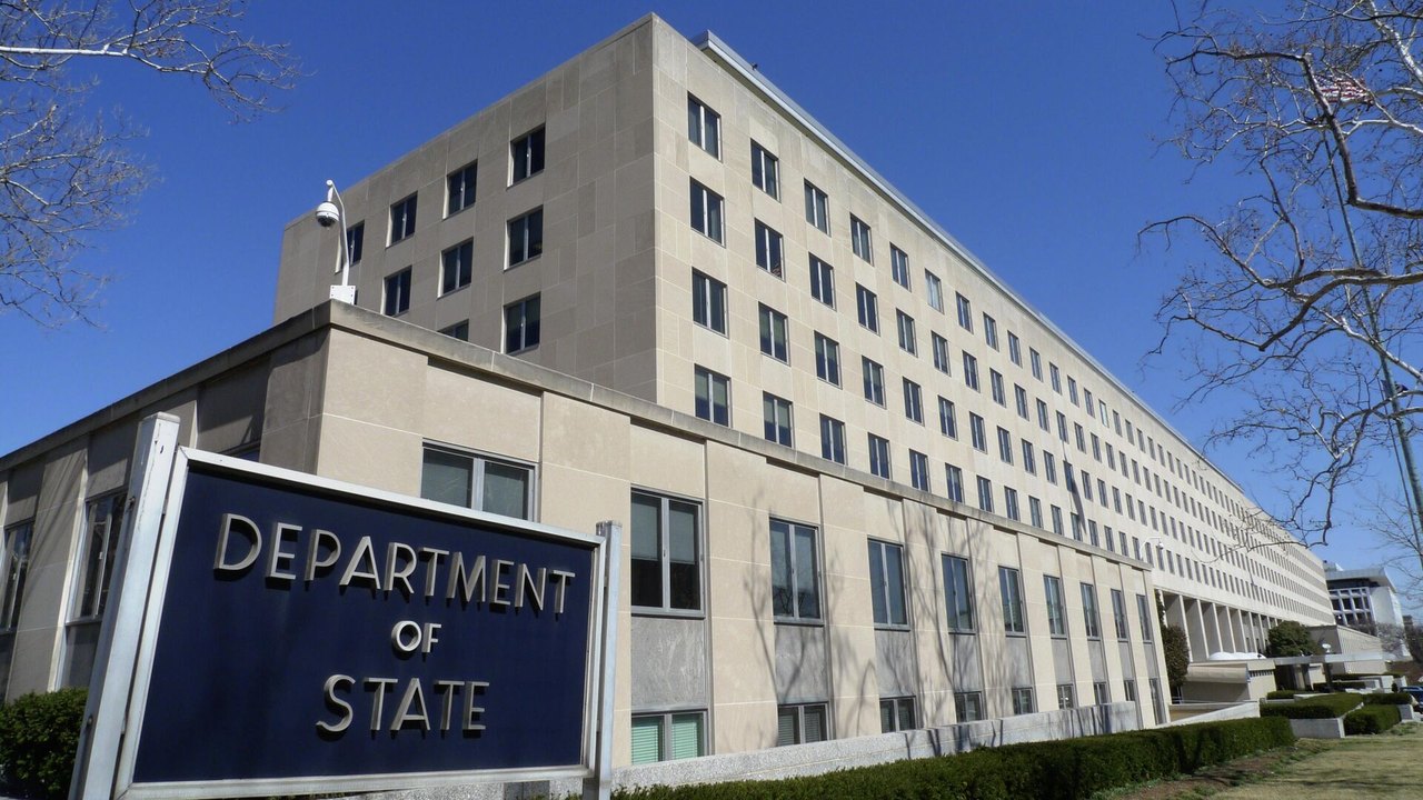 Mídia: equipe Trump força saída de dezenas de diplomatas sêniores do Departamento de Estado