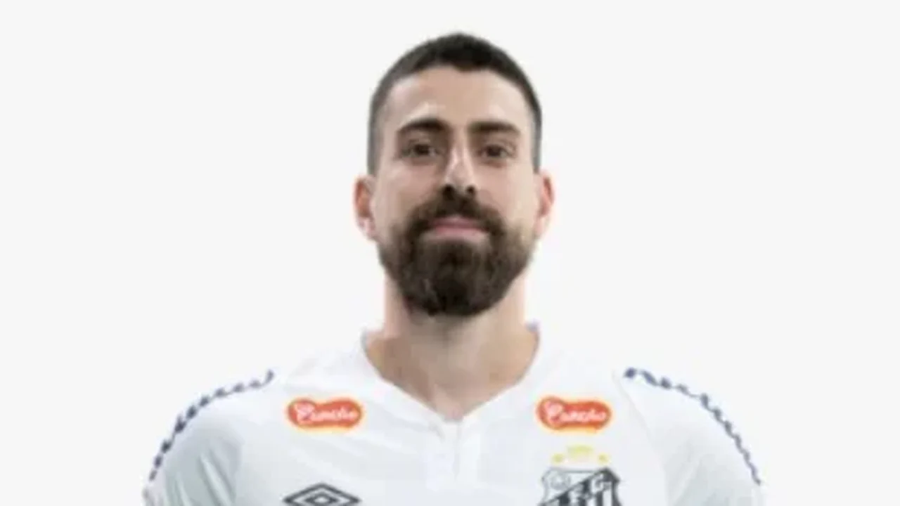 Luan Peres defende Neymar após expulsão no Santos