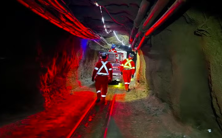 Experimento atinge frio extremo e avança na busca por partículas leves de matéria escura