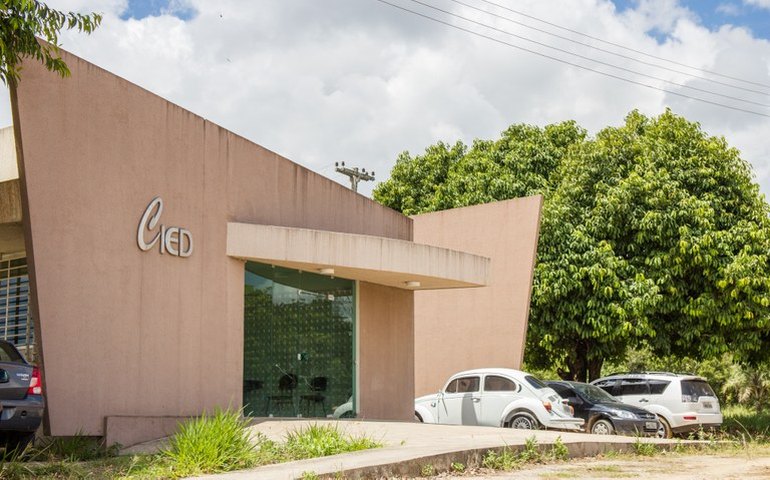 Ufal abre consulta pública para definir referenciais na educação a distância