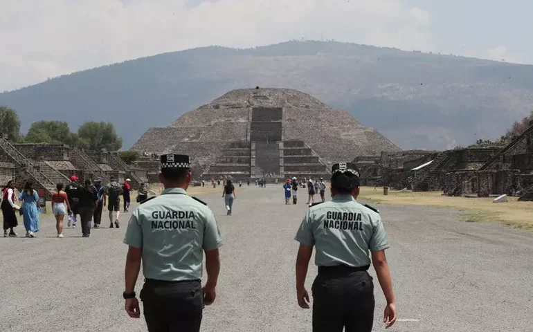 México reabre Teotihuacan após ataque armado que matou turista e deixou 13 feridos