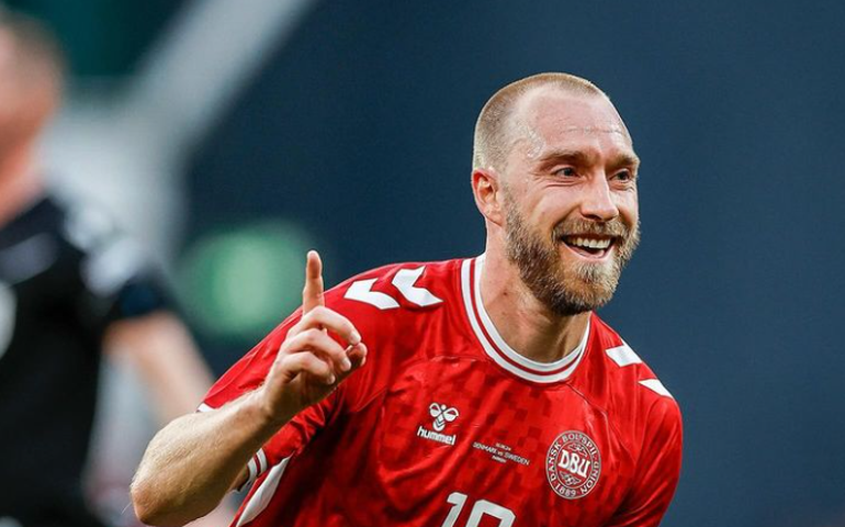 Eriksen marca, mas Dinamarca cede empate à Eslovênia na Eurocopa
