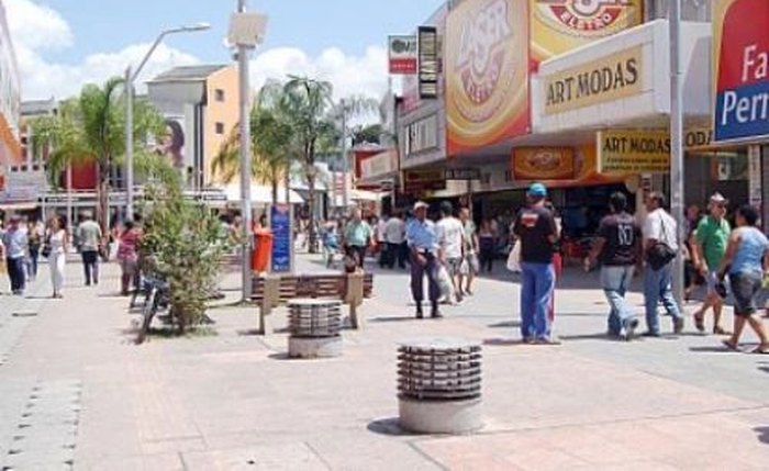Dia do Trabalhador: protesto fecha lojas do centro em Maceió
