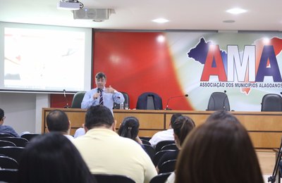 AMA orienta a municípios como evitar cair no CAUC	