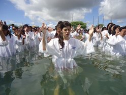 Juntas, igrejas batizaram mais de 100 novos membros