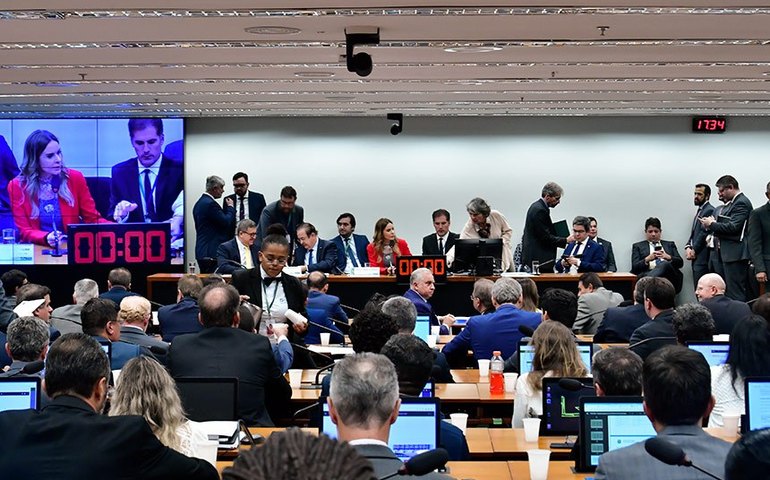 CMO aprova relatório final do projeto de Lei Orçamentária Anual (PLOA) de 2025