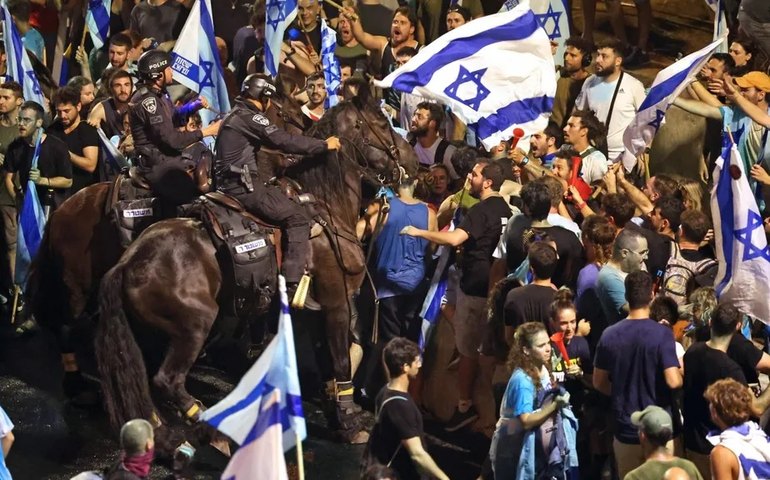 Suprema Corte de Israel vai analisar recurso contra lei que limita seu poder, abrindo caminho para embate com Netanyahu