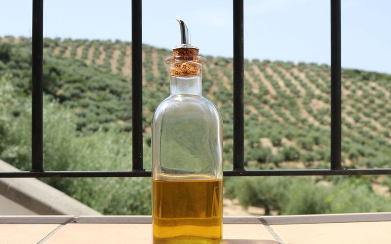 Anvisa proíbe venda de duas marcas de azeite