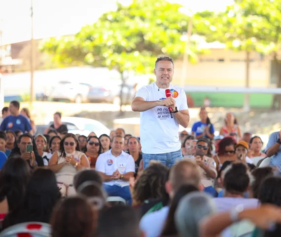Renan Filho garante estrutura a marisqueiras ameaçadas pela Prefeitura de Maceió