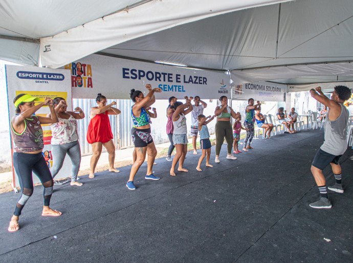 Mais de mil atendimentos de esporte e lazer são realizados no Brota na Grota