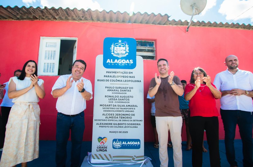 Governador entrega pavimentação de 23 ruas em Colônia Leopoldina