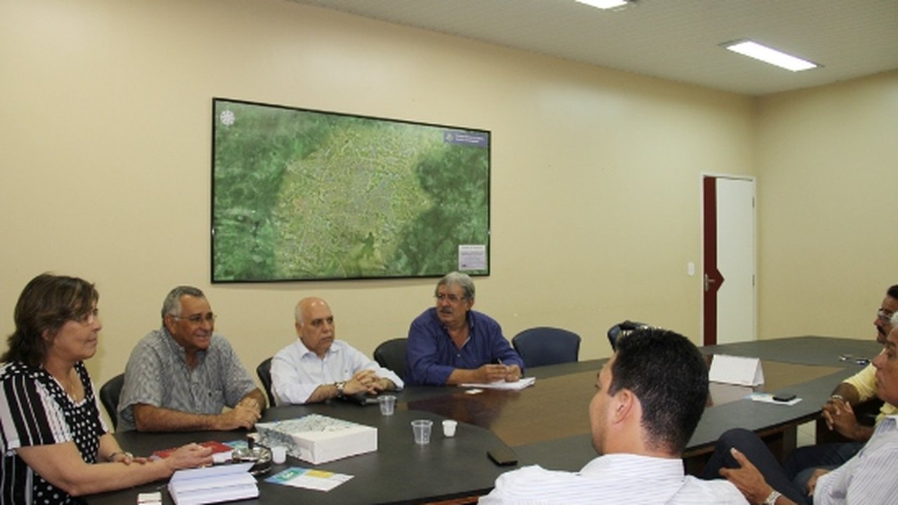 Prefeita Célia Rocha garante estrutura para gasoduto em Arapiraca