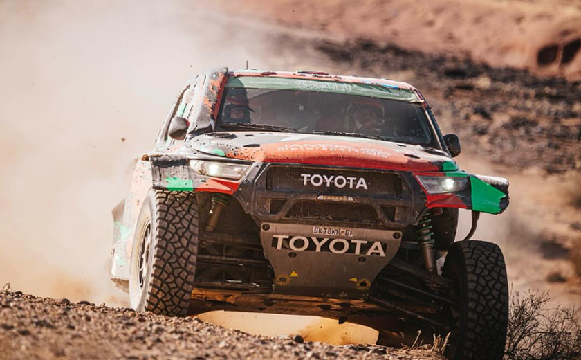 Toyota domina primeiras etapas do Dakar e Al Rajhi diminui vantagem de Henk Latejan nos carros