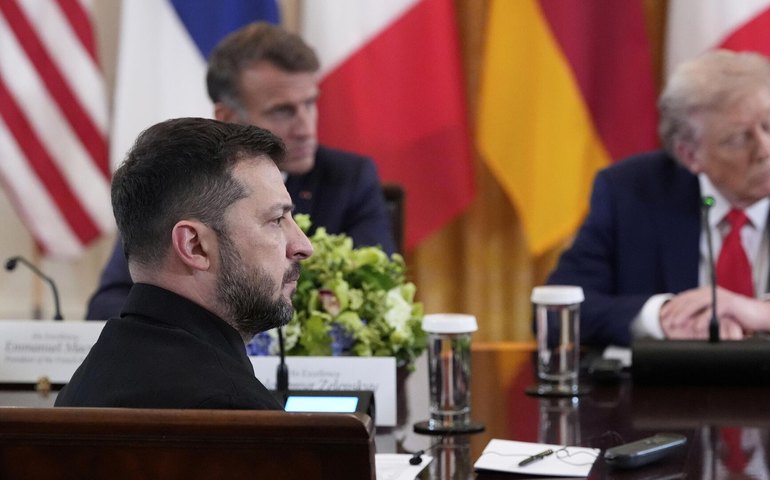 Trump intensifica pressão sobre Zelensky e União Europeia por fim das hostilidades na Ucrânia