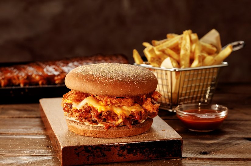 Dia do Hambúrguer: Outback oferece opções suculentas