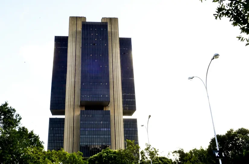 Banco Central passa a bloquear chaves Pix usadas em golpes e fraudes