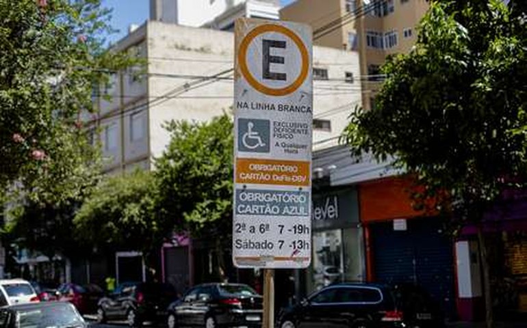 Nova zona azul começa a funcionar nesta terça-feira em São Paulo