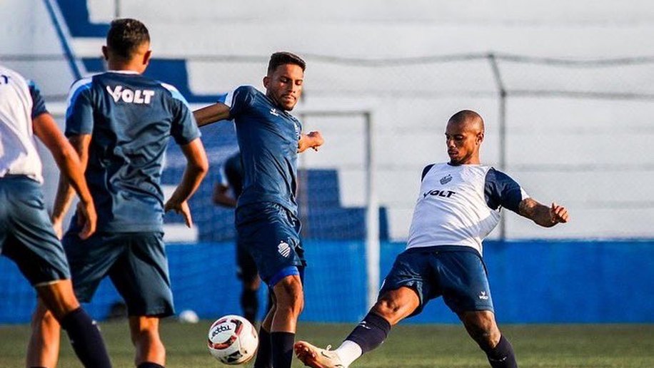CSA enfrenta o Guarani no Rei Pelé precisando vencer para sair do Z-4