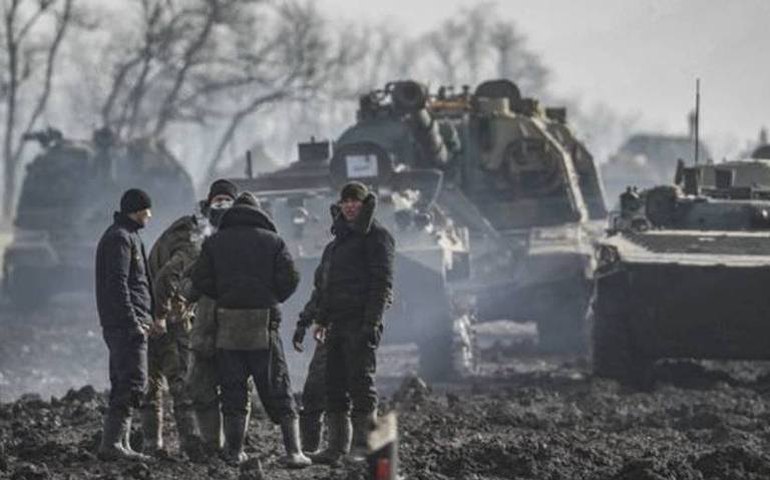 Rússia diz que mais de 100 drones ucranianos atacaram Moscou e São Petersburgo