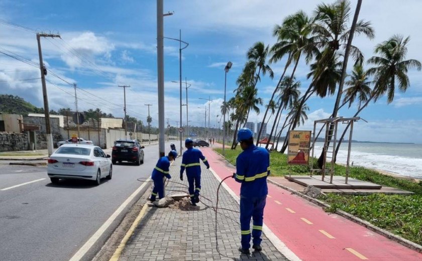 Após furto de cabos, iluminação na Avenida Litorânea é restabelecida em Jacarecica