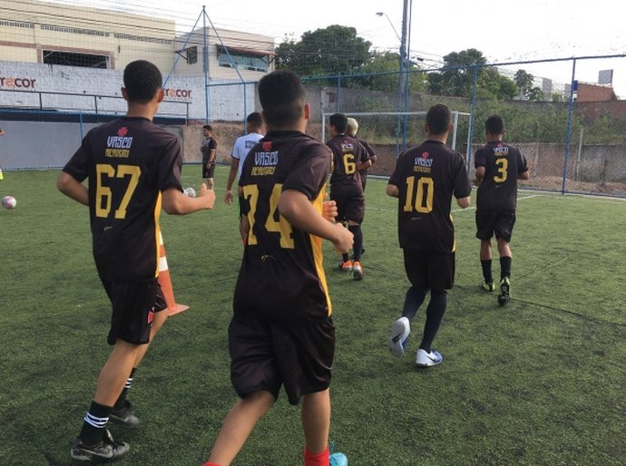 Projeto da Seprev treina jovens que sonham em se tornar jogadores de futebol