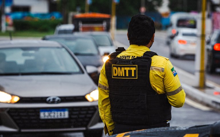 Rua Humberto Mendes é interditada para obra do Renasce Salgadinho