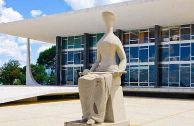 Para STF é inconstitucional usar verbas do Fundeb para pagar honorários advocatícios