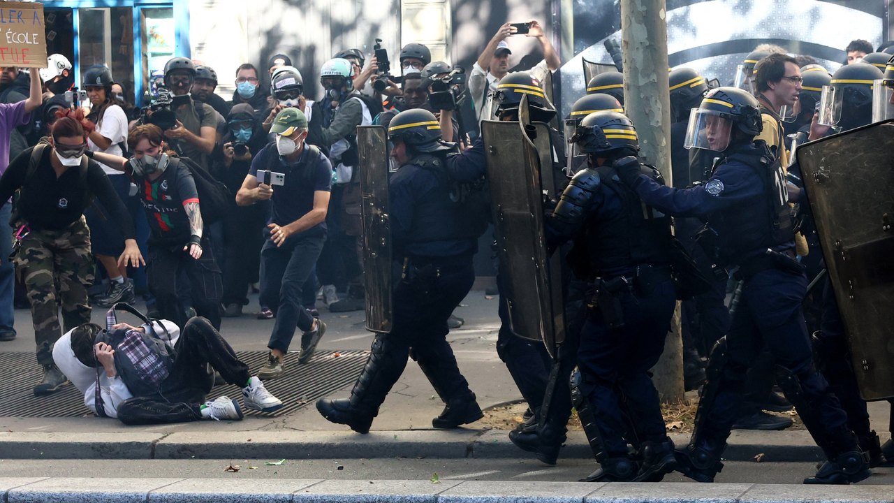 Adolescentes franceses realizam novo dia de protestos nas escolas