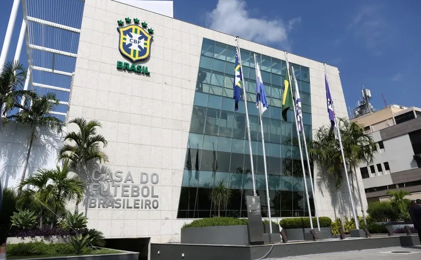 Ministério do Esporte pede a paralisação dos Campeonatos Brasileiros masculino e feminino