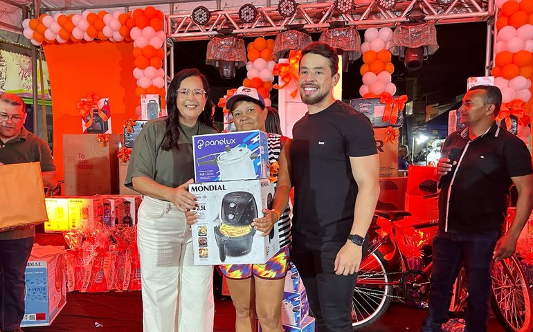 Edilza Alves promove mega show de prêmios para as mães de Lagoa da Canoa