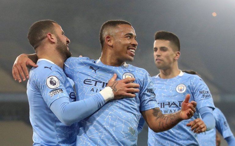 Com hat-trick de Mahrez, City bate Sheffield e vai à final da Copa da Inglaterra
