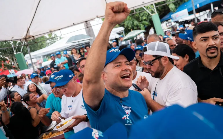 Renan Filho intensifica caravana pelo Sertão, reúne lideranças e anuncia novas obras para a região