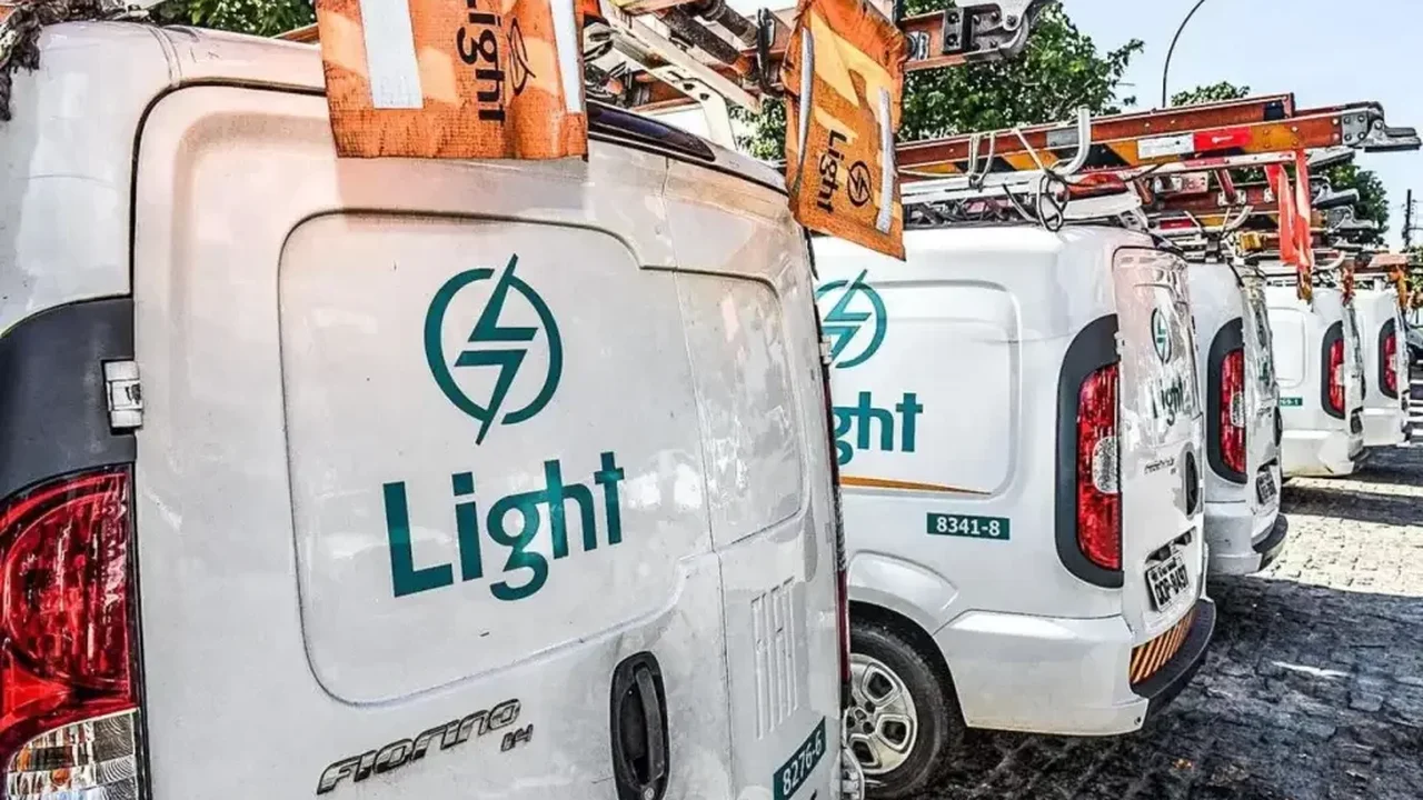 Light: prejuízo líquido fica estável em R$ 51 milhões no 2º trimestre