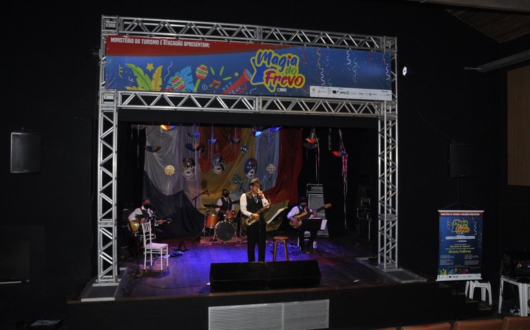 Bloco Magia do Frevo promove folia em Serra Talhada