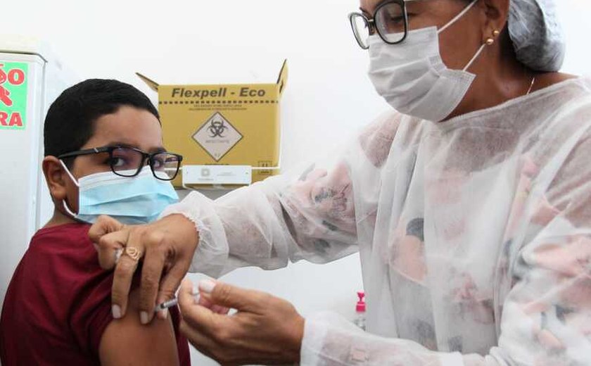 Prefeitura de Coruripe inicia vacinação contra Covid-19 de crianças de 5 a 11 anos