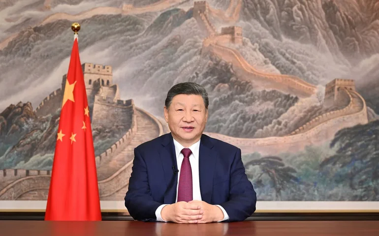 China proíbe a exportação para o Japão de bens de dupla utilização que poderiam fortalecer o poderio militar de Tóquio