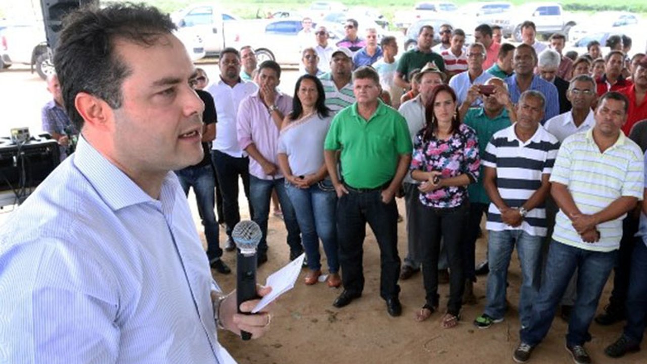 Renan Filho assinou ordem de serviço para a ampliação da obra do Sistema Pratagy-Meirim