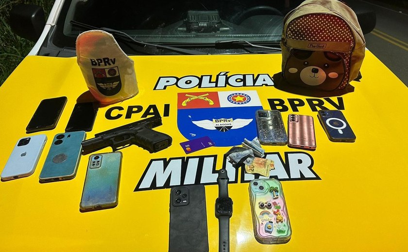 Polícia Militar detém trio suspeito de roubos em Paripueira