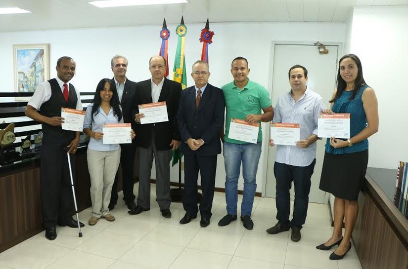 Mais seis empresas recebem certificação por cumprimento da Lei de Aprendizagem