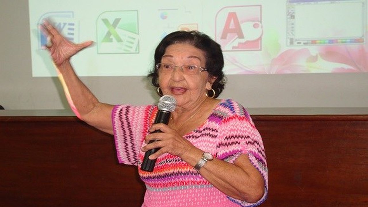 Aos 80 anos, estudante da Uncisal desbrava o mundo virtual