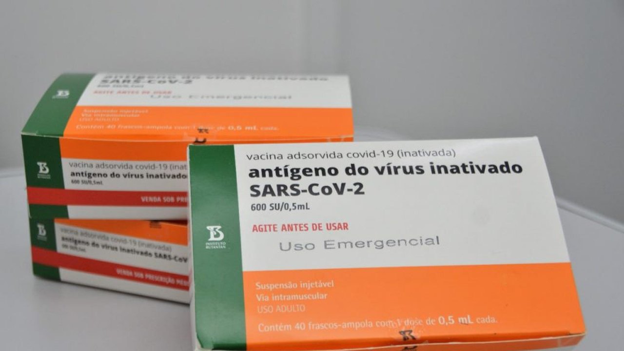 AMA e Conisul começam tratativas para compra de vacinas