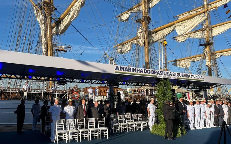 Almirante Olsen nos 80 anos do Dia da Vitória: 'quem não reverencia o passado não merece o futuro'