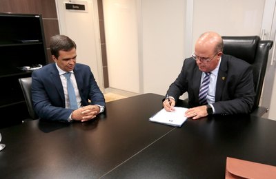 Juiz Fausto Magno é empossado na 13ª Vara Criminal de Maceió