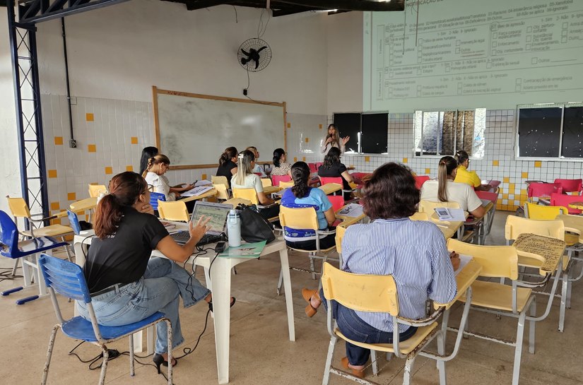 Profissionais da Educação recebem capacitação para notificação de violência nas escolas